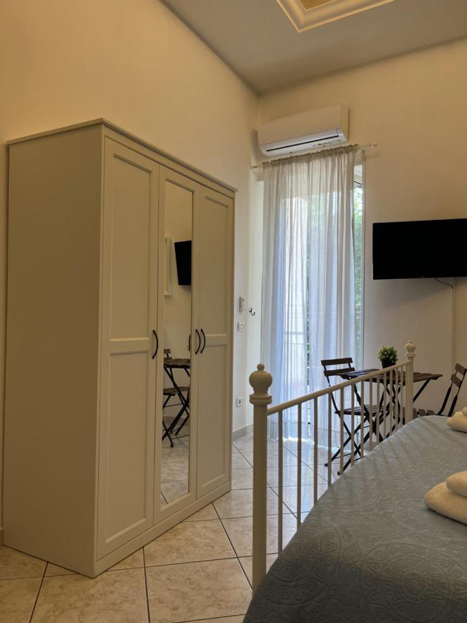 Bottiglieri'S Home Napoli Bagian luar foto
